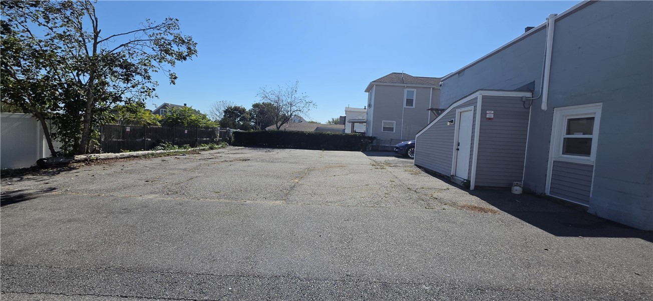 62 Main Road, Unit 3 Tiverton, RI 02878 - Photo 10 of 10