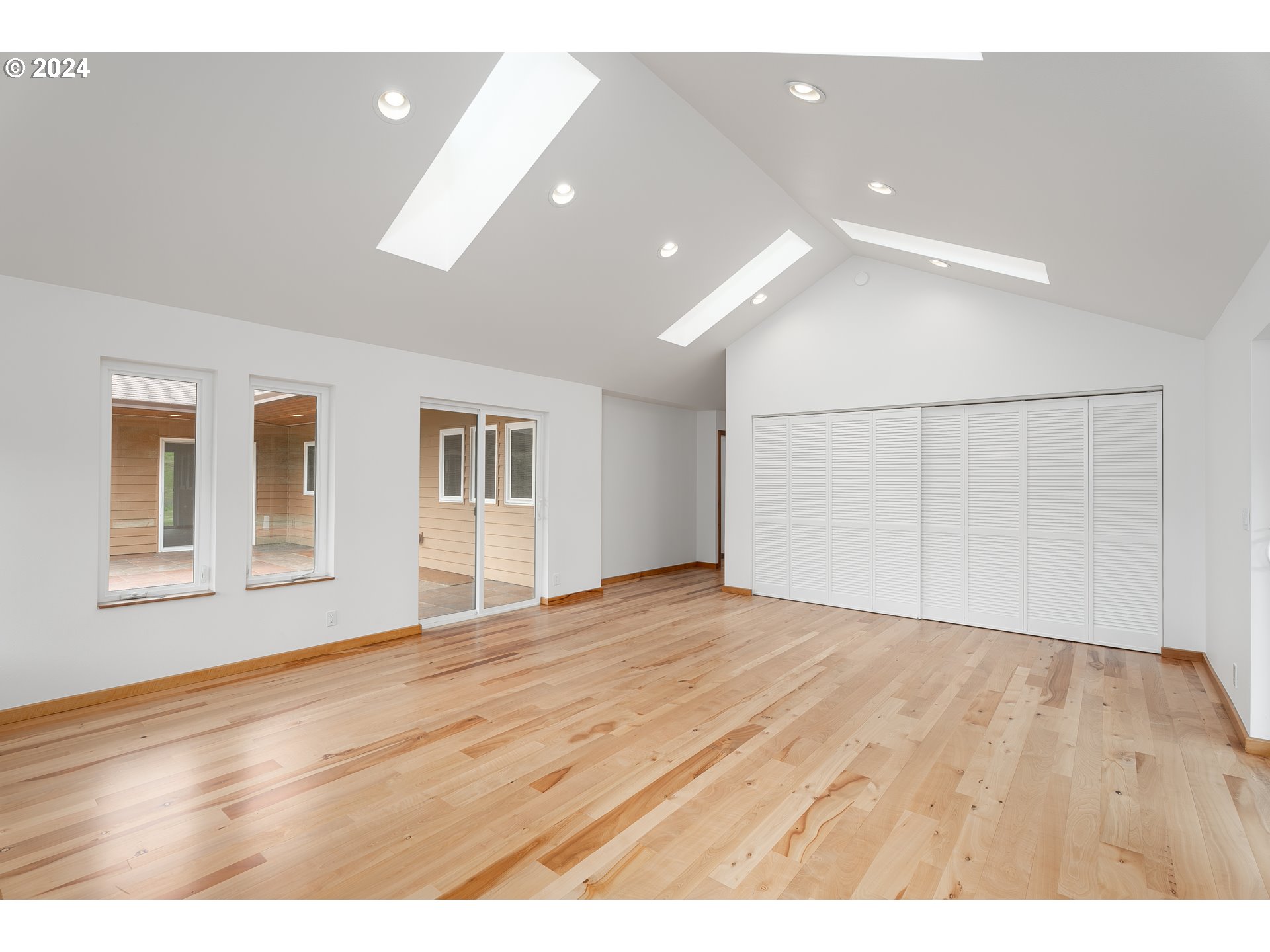 567 Skelly Road Yoncalla, OR 97499 - Photo 13 of 48 Gallery Image 13