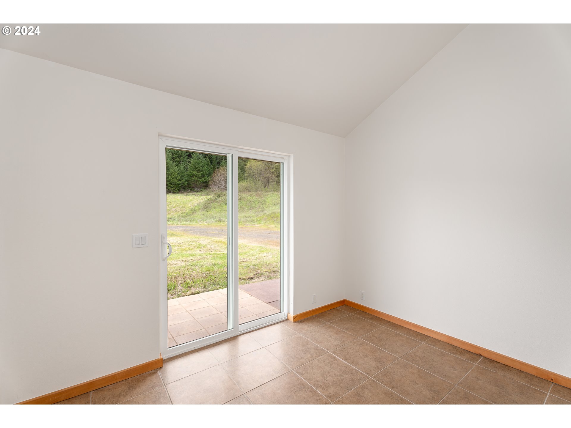 567 Skelly Road Yoncalla, OR 97499 - Photo 17 of 48 Gallery Image 17