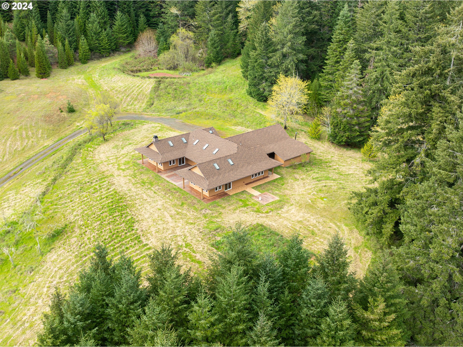 567 Skelly Road Yoncalla, OR 97499 - Photo 30 of 48 Gallery Image 30