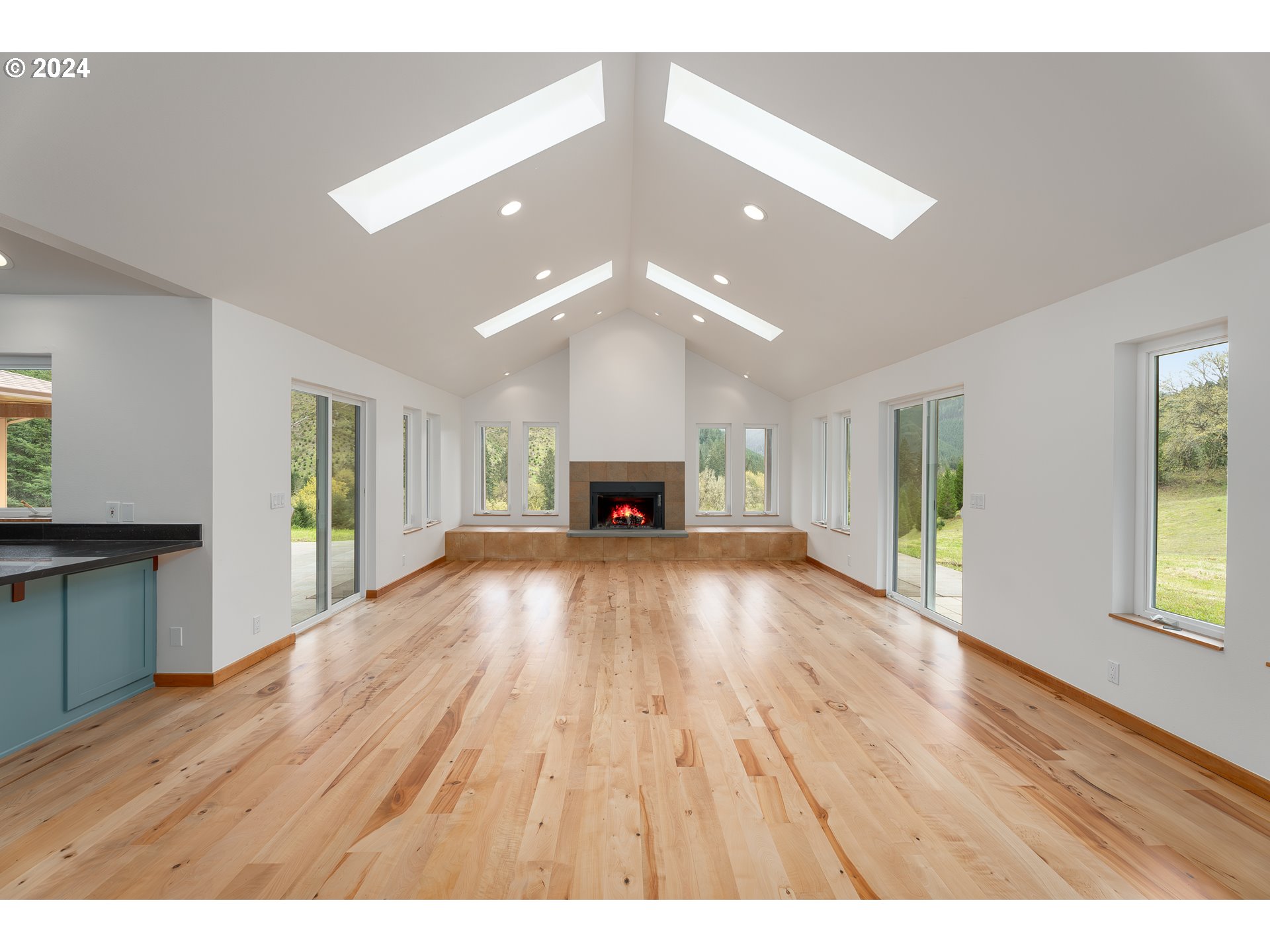 567 Skelly Road Yoncalla, OR 97499 - Photo 6 of 48 Gallery Image 6