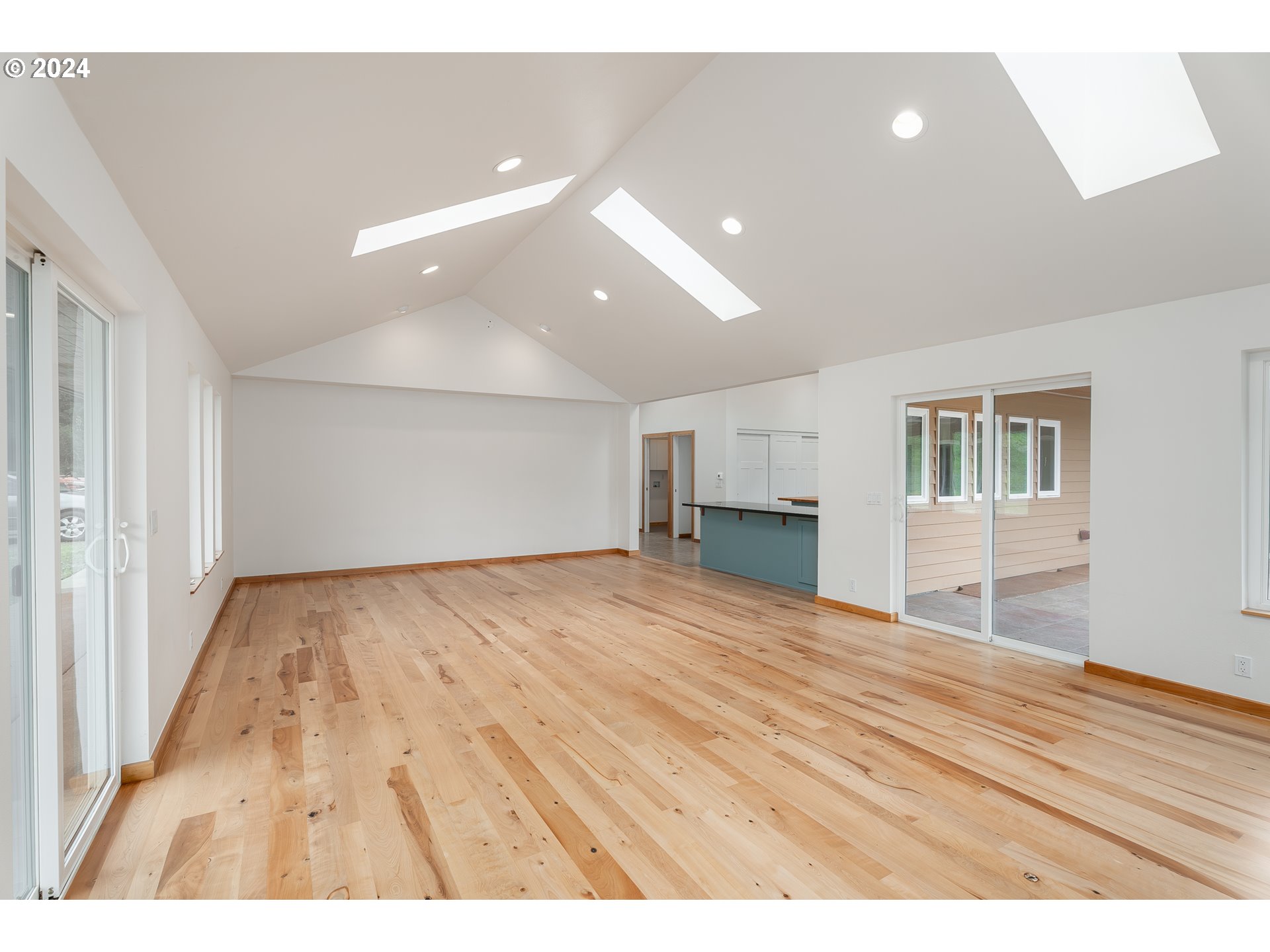 567 Skelly Road Yoncalla, OR 97499 - Photo 7 of 48 Gallery Image 7