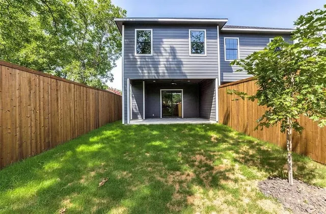 $3,700 | 415 South Glasgow Drive, Dallas, TX 75223