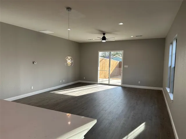 $3,700 | 415 South Glasgow Drive, Dallas, TX 75223