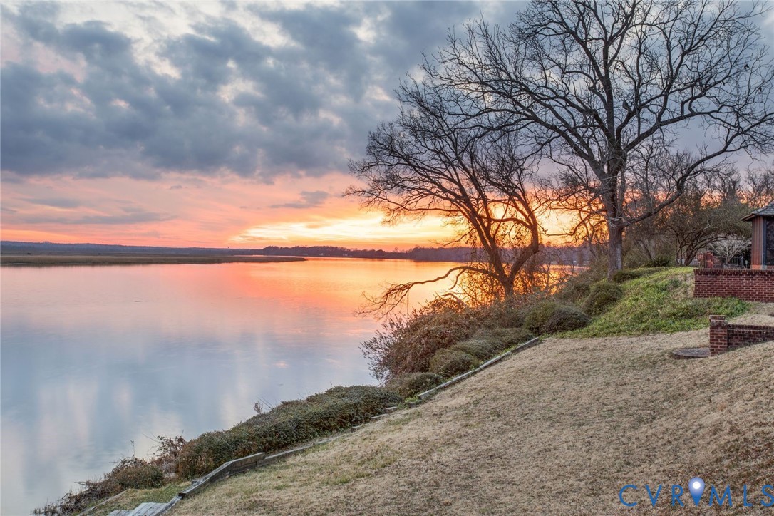 1685 Sweet Hall Road West Point, VA 23181 - Photo 5 of 47 Gorgeous sunset looking up the Pamunkey River.