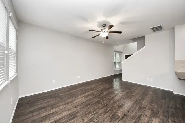 $1,800 | 16130 Beachside Place, Crosby, TX 77532