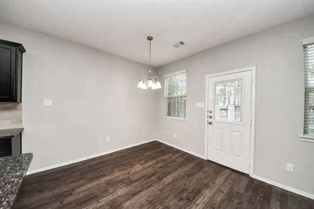 $1,800 | 16130 Beachside Place, Crosby, TX 77532