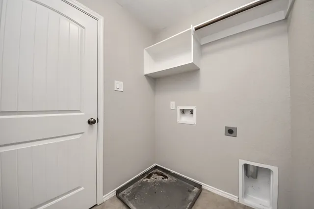 $1,800 | 16130 Beachside Place, Crosby, TX 77532