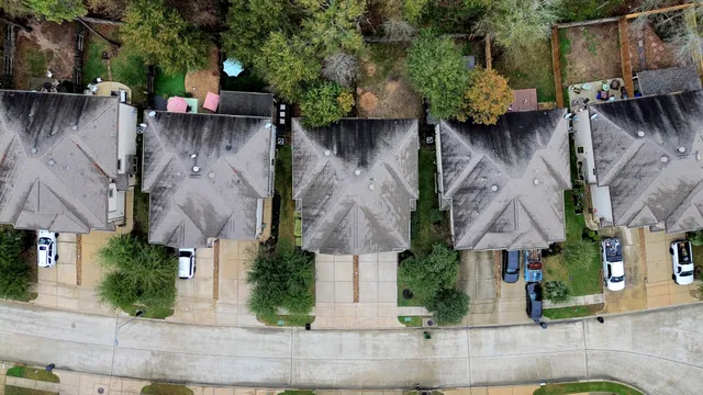 $1,800 | 16130 Beachside Place, Crosby, TX 77532