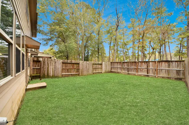 $1,800 | 16130 Beachside Place, Crosby, TX 77532