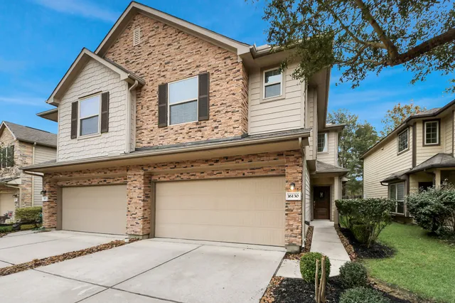 $1,800 | 16130 Beachside Place, Crosby, TX 77532