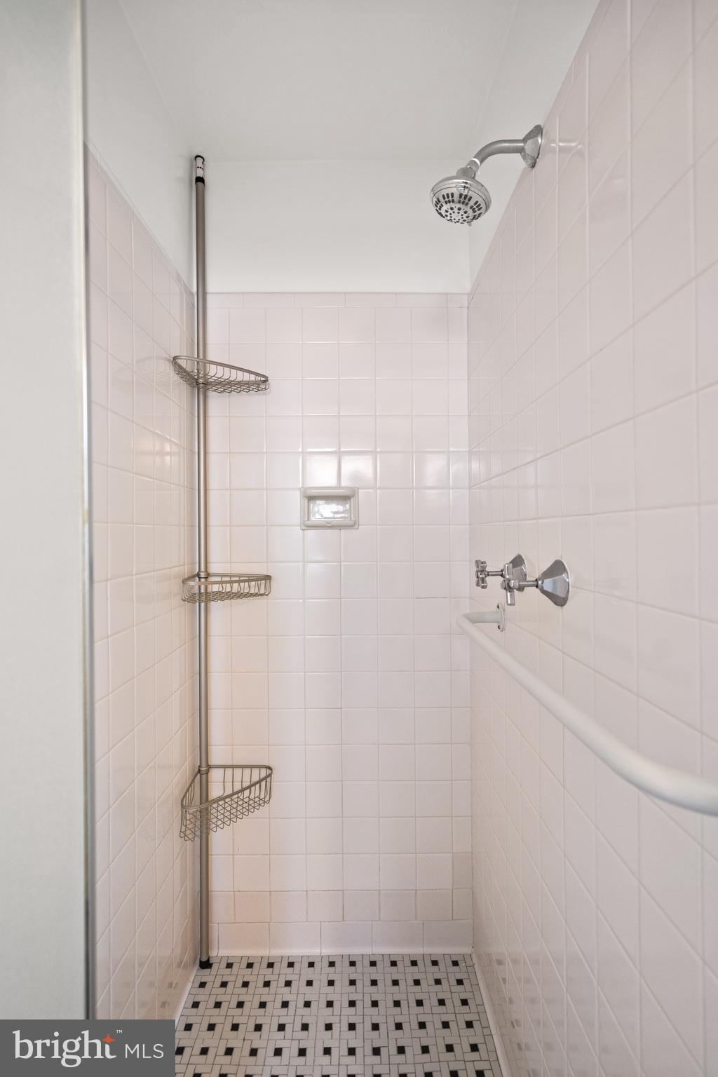 5112 Scarsdale Road Bethesda, MD 20816 - Photo 17 of 44