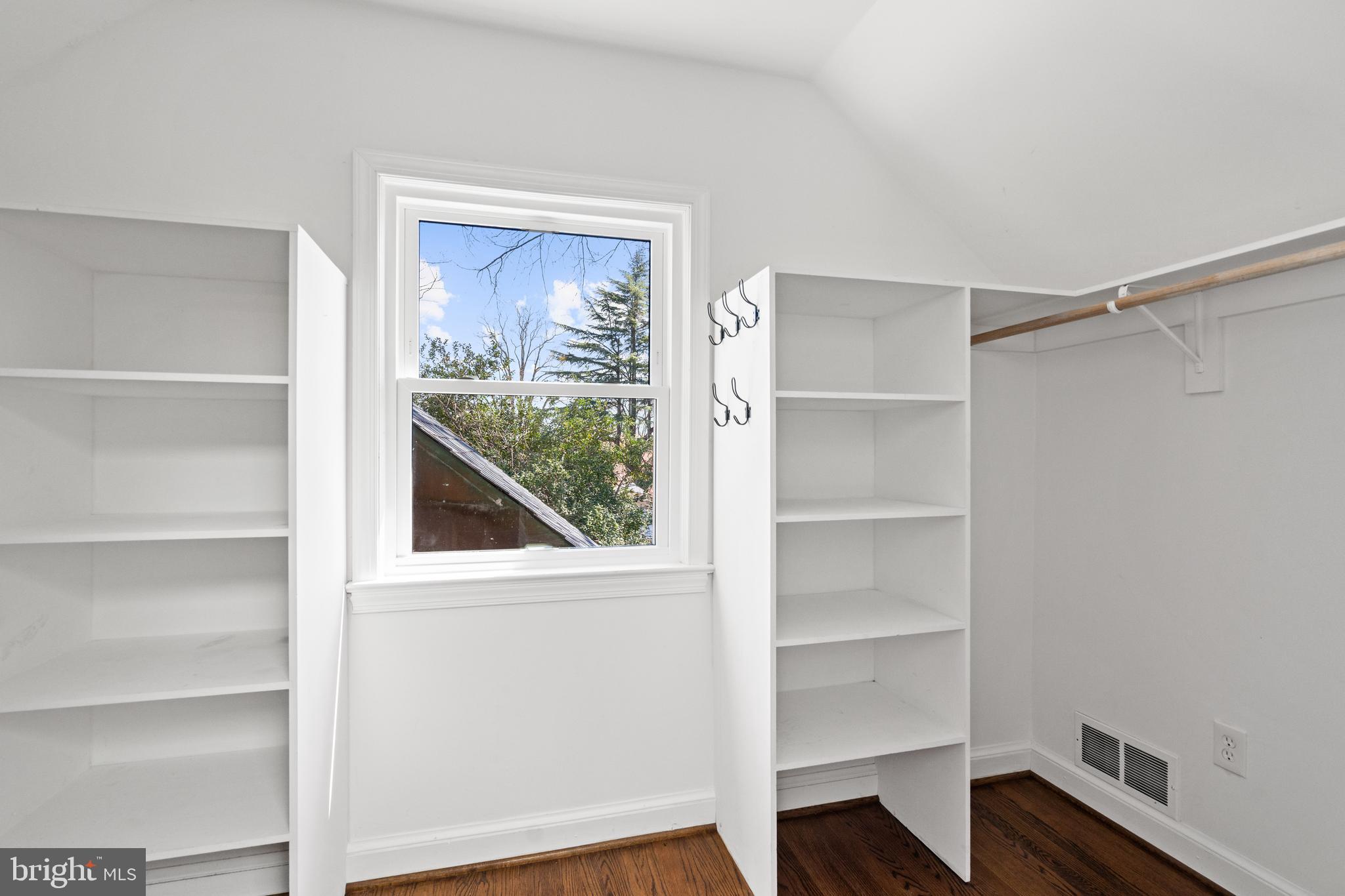 5112 Scarsdale Road Bethesda, MD 20816 - Photo 27 of 44