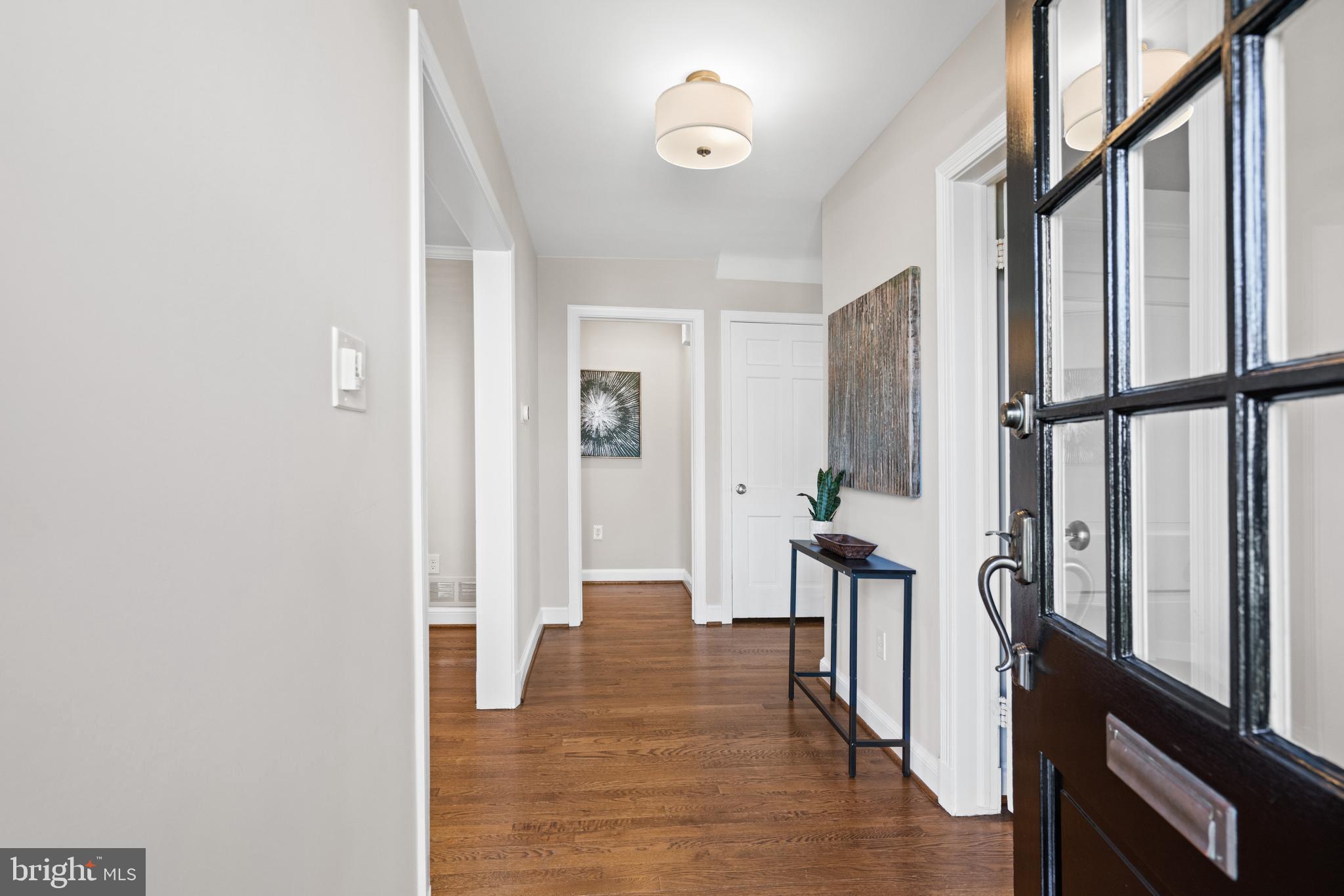 5112 Scarsdale Road Bethesda, MD 20816 - Photo 3 of 44