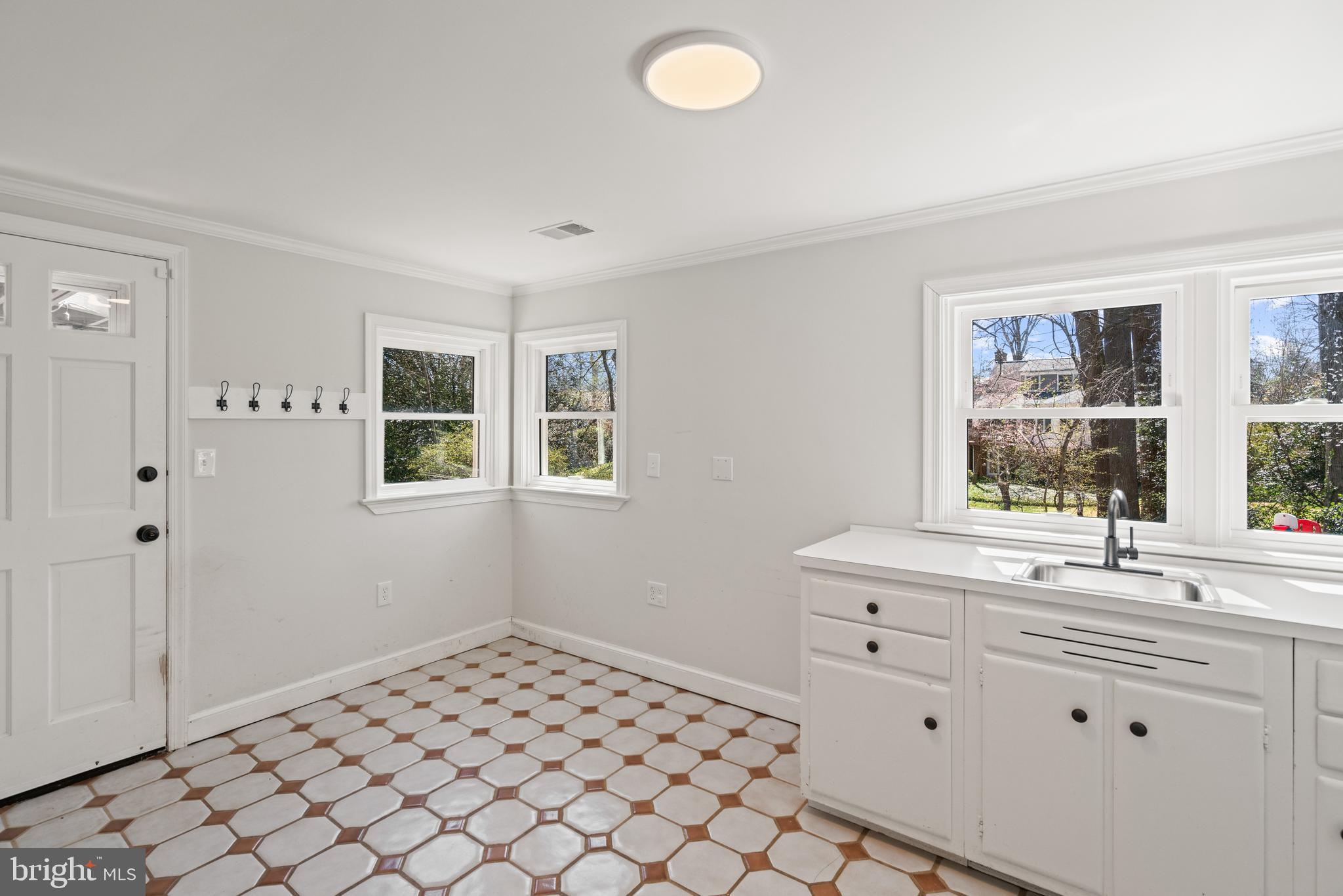 5112 Scarsdale Road Bethesda, MD 20816 - Photo 31 of 44