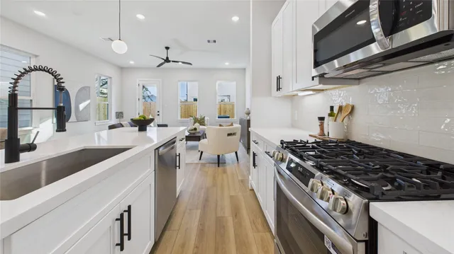 $369,900 | 5027 Golden Forest Drive, Unit B, Houston, TX 77091