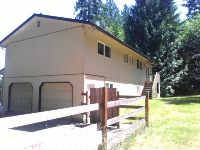 6044 Sidney Road Southwest Port Orchard, WA 98367 - Photo 3 of 14 Gallery Image 3