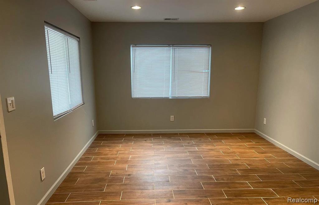 4430 Chicago Road Warren, MI 48092 - Photo 4 of 8