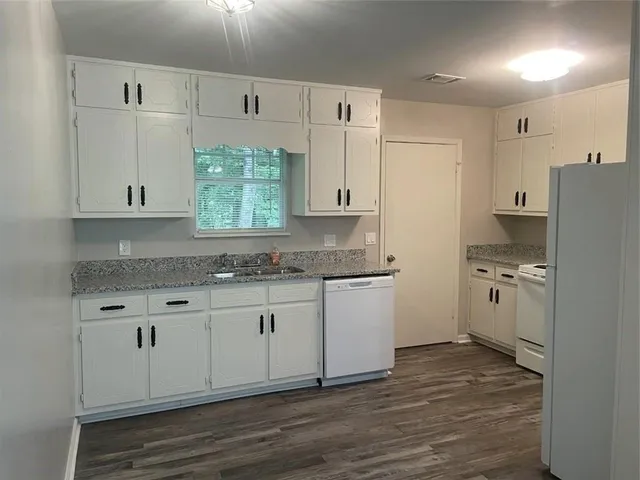 $1,600 | 4542 Candlestick Lane, Oakwood, GA 30566