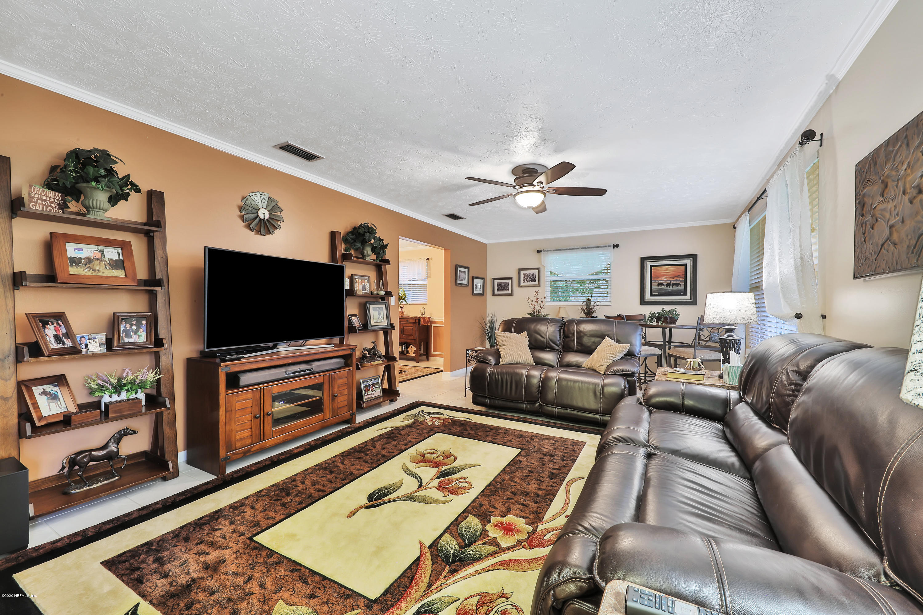 746 Worth Road St. Johns, FL 32259 - Photo 11 of 66 Family room