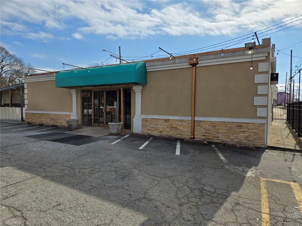 2227 South Main Street High Point, NC 27263 - Photo 12 of 50 Gallery Image 12