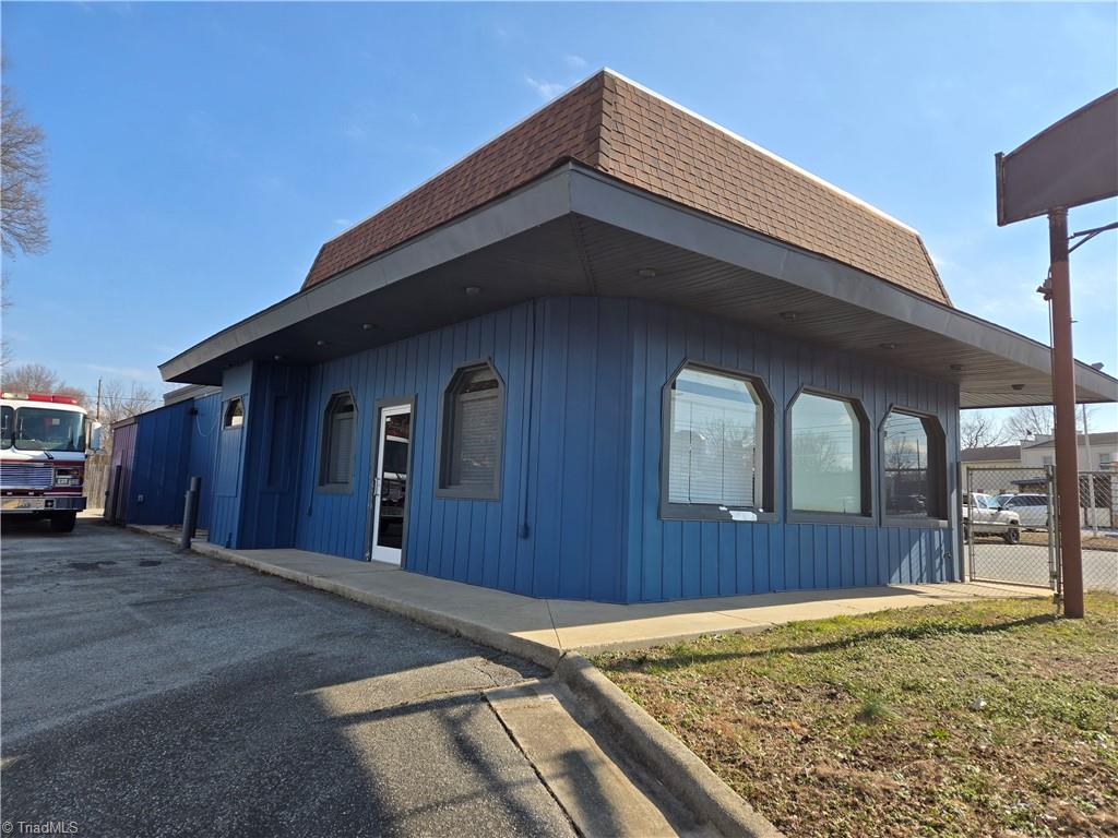 2227 South Main Street High Point, NC 27263 - Photo 3 of 50 Gallery Image 3
