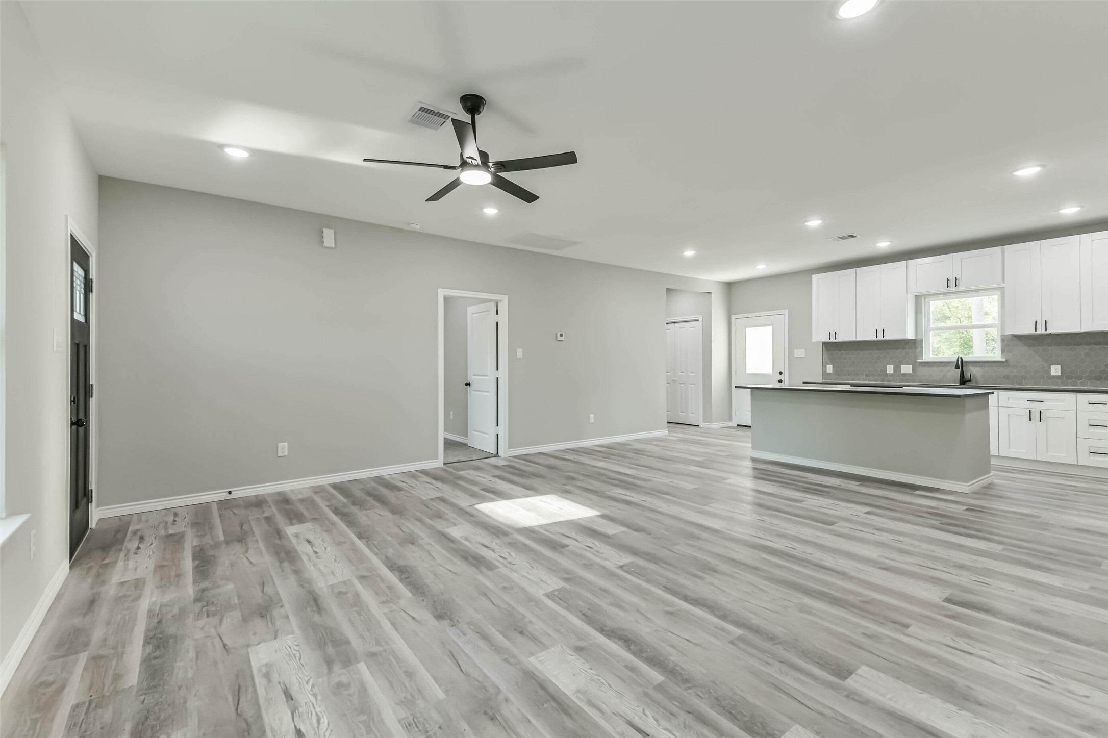 106 County Road 3704 Splendora, TX 77372 - Photo 8 of 30