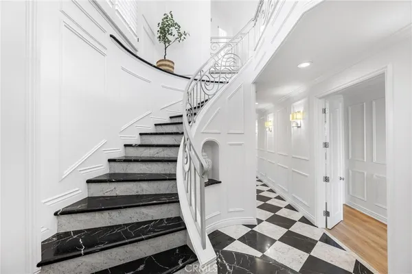 $6,098,000 | 2304 Hermosa Avenue, Hermosa Beach, CA 90254