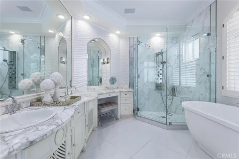 $6,098,000 | 2304 Hermosa Avenue, Hermosa Beach, CA 90254