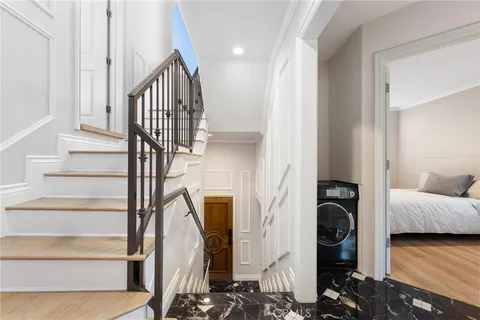 $6,098,000 | 2304 Hermosa Avenue, Hermosa Beach, CA 90254