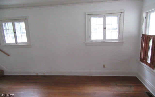 1602 Wood Road Cleveland, OH 44121 - Photo 12 of 13 living room