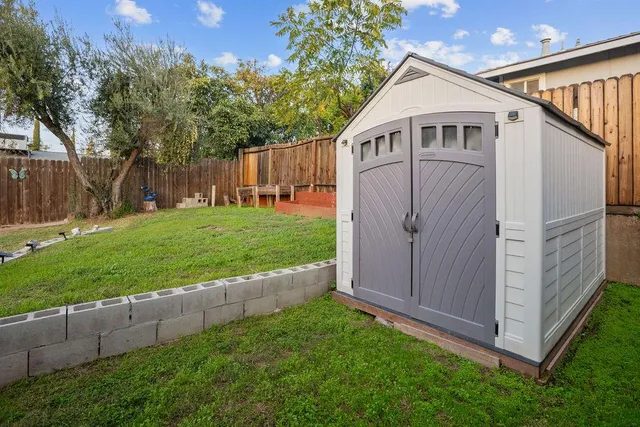 $449,000 | 5112 Rabeneck Way, Fair Oaks, CA 95628