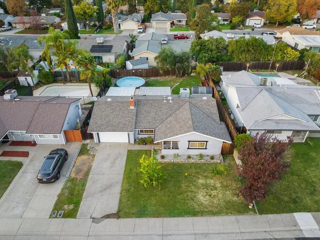 $449,000 | 5112 Rabeneck Way, Fair Oaks, CA 95628