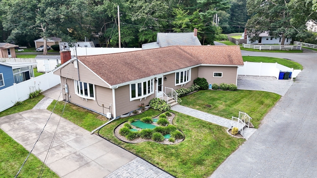 91 Greenleaf Street Fall River, MA 02721 - Photo 3 of 42 Gallery Image 3