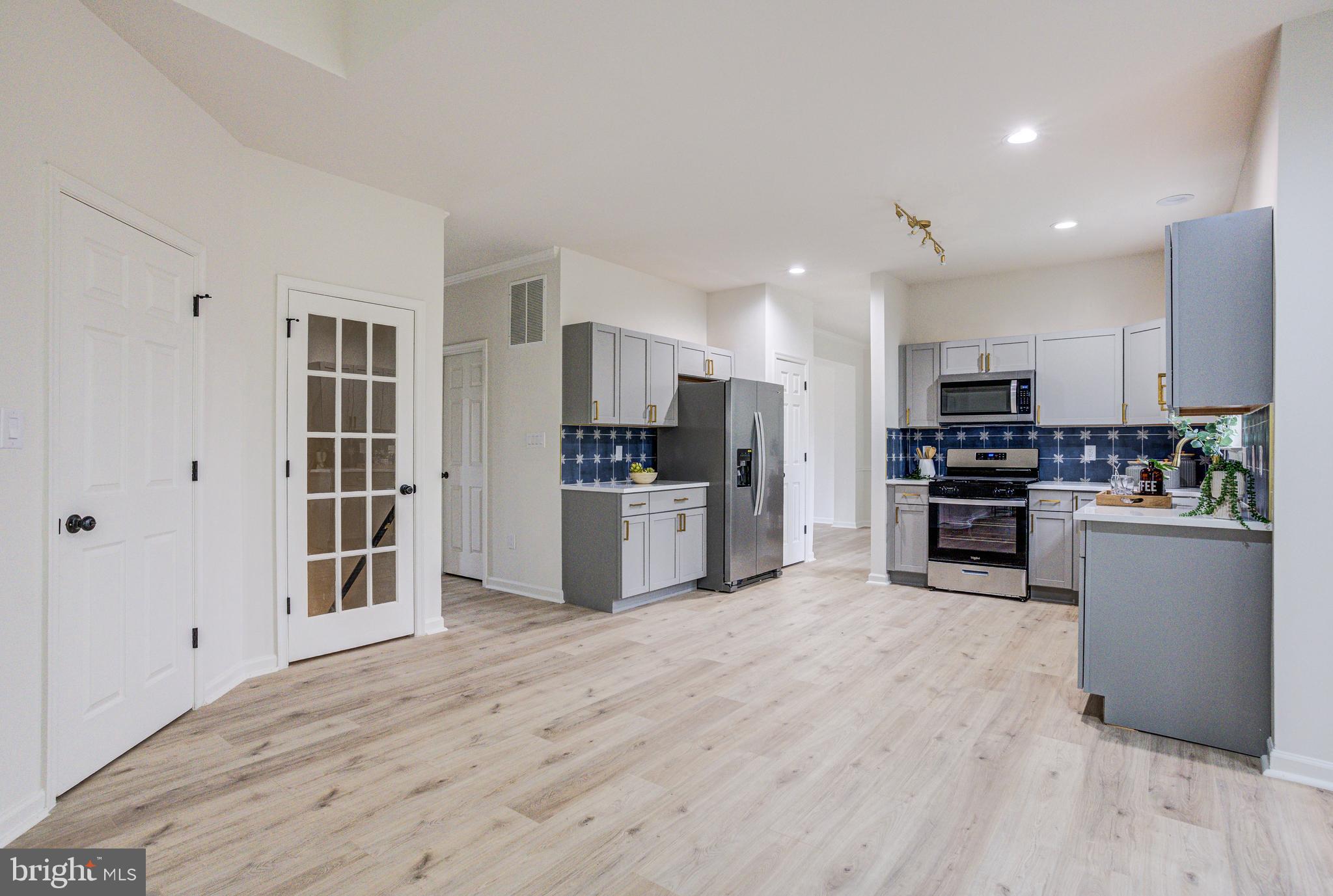 2712 Rona Road Gwynn Oak, MD 21207 - Photo 23 of 56