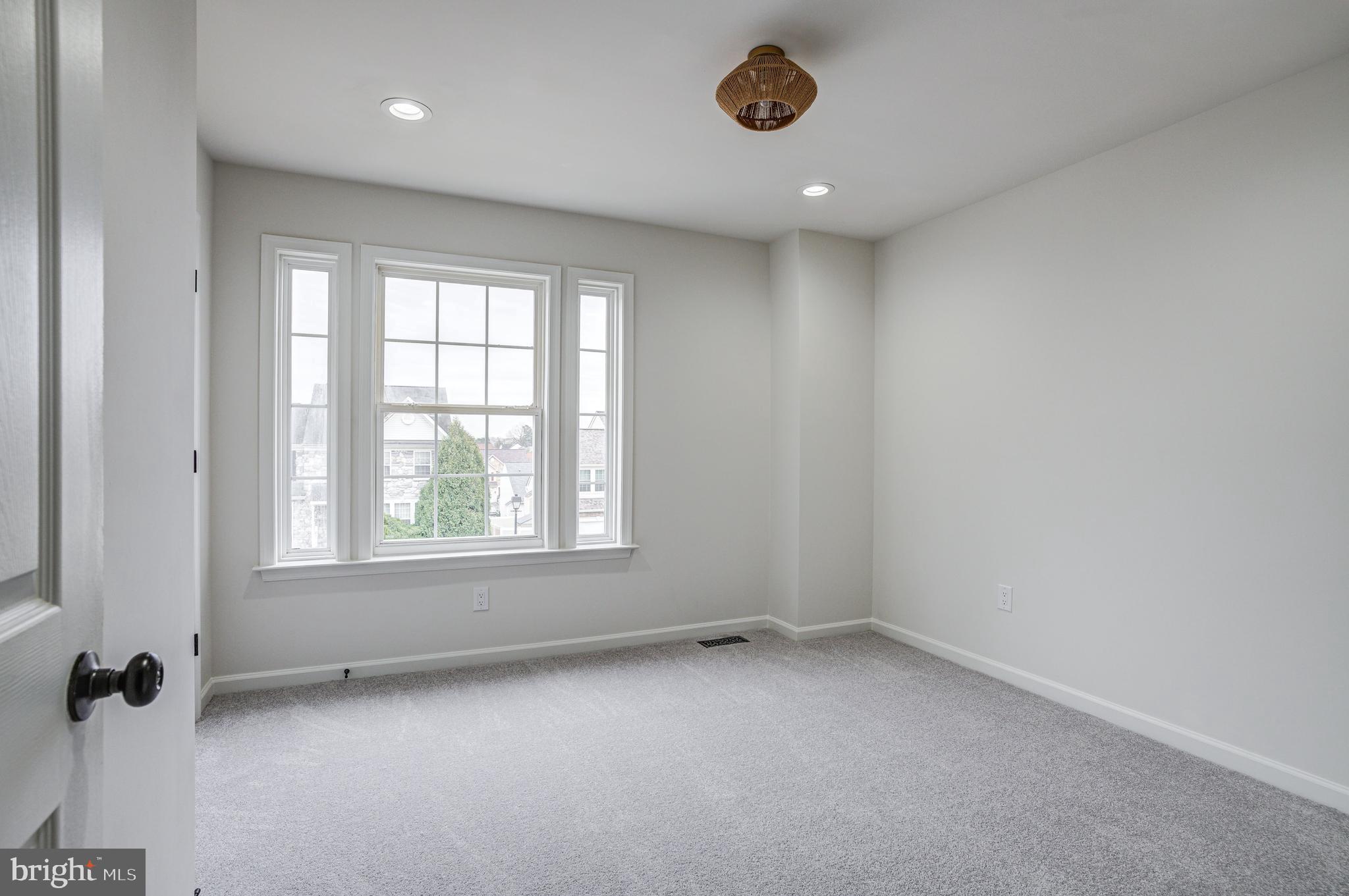 2712 Rona Road Gwynn Oak, MD 21207 - Photo 46 of 56