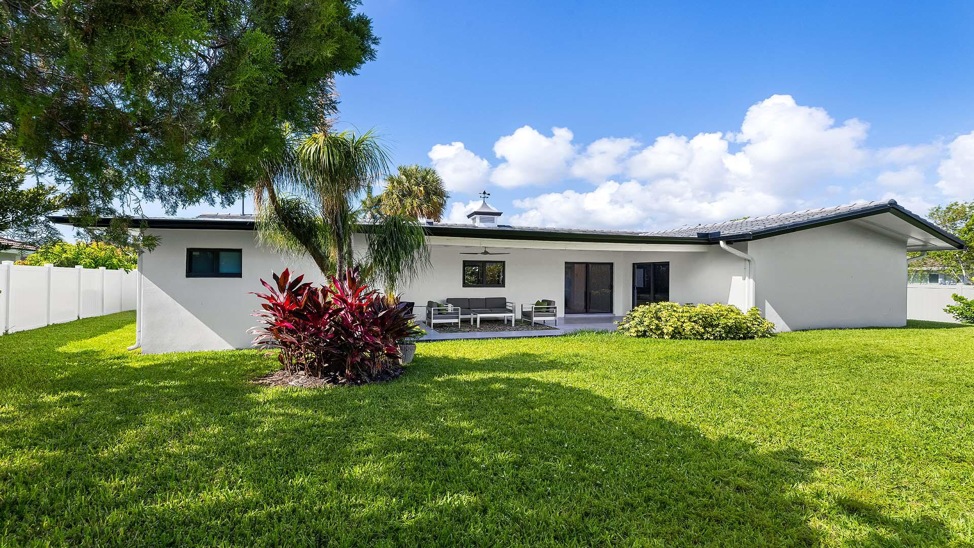 1099 Southwest 12th Street Boca Raton, FL 33486 - Photo 20 of 26 1099 SW 12th St (20)
