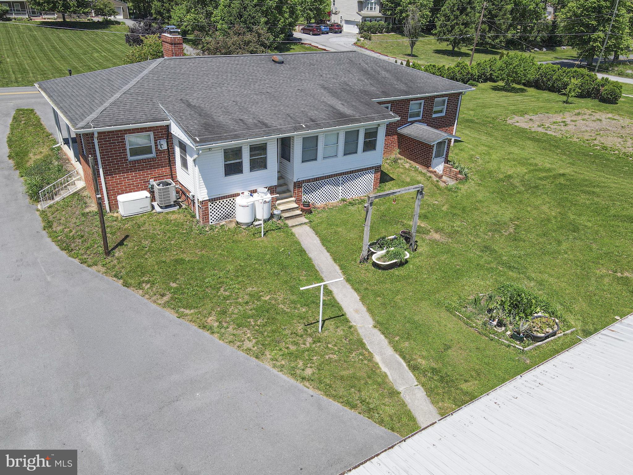 894 Files Cross Road Martinsburg, WV 25404 - Photo 25 of 40