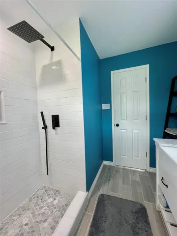 a view of walk in closet