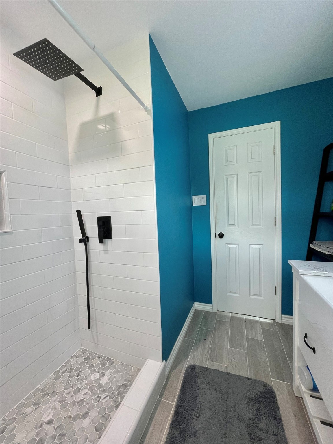 1116 Lake Street Clute, TX 77531 - Photo 23 of 34 a view of walk in closet