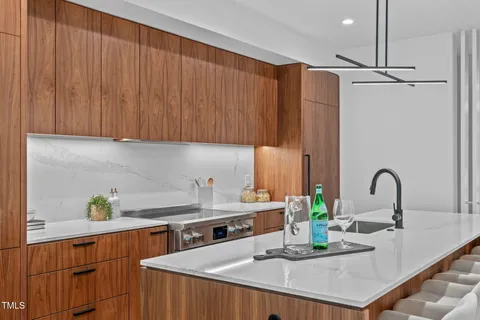 $1,347,500 | 501 South Bloodworth Street, Unit 101, Raleigh, NC 27601