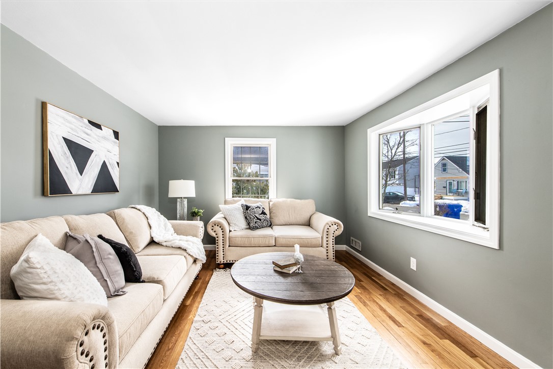 70 Manistee Street Pawtucket, RI 02861 - Photo 31 of 47