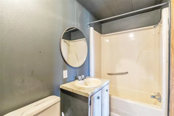 $1,835 | 417 Elm Creek Road, Abilene, TX 79601