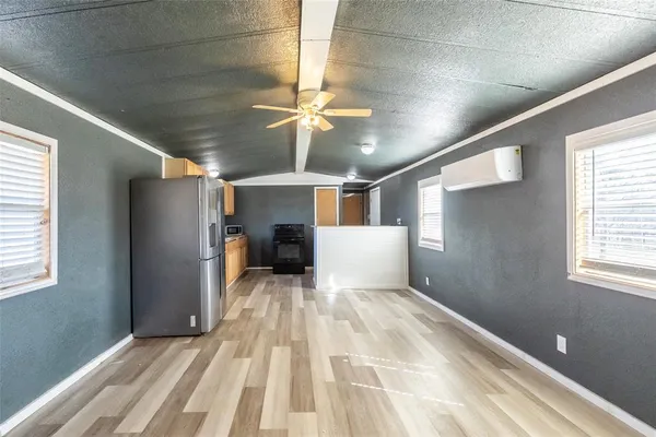$1,835 | 417 Elm Creek Road, Abilene, TX 79601