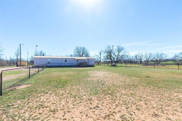 $1,835 | 417 Elm Creek Road, Abilene, TX 79601