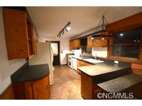 314 Cold Spring Road Burnsville, NC 28714 - Photo 8 of 13