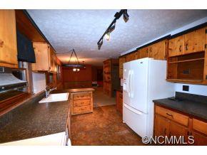 314 Cold Spring Road Burnsville, NC 28714 - Photo 9 of 13