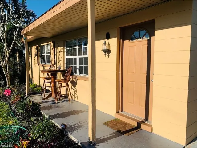 a house view with a outdoor space