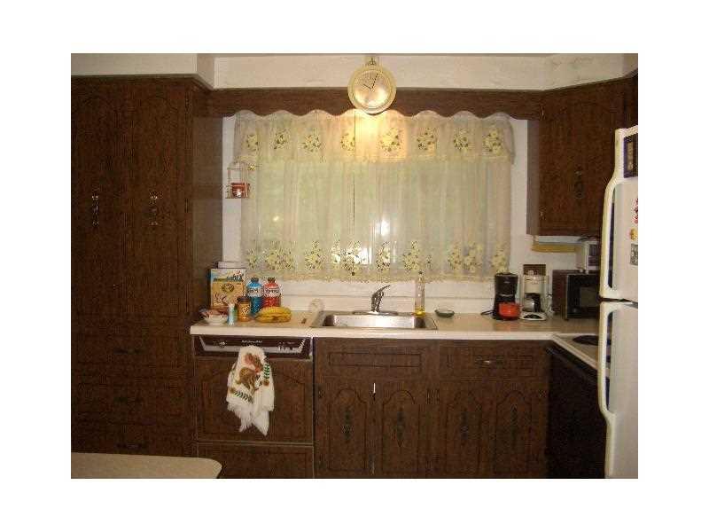 Kitchen. 