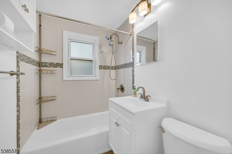 3 Country Club Road Livingston, NJ 07039 - Photo 22 of 34